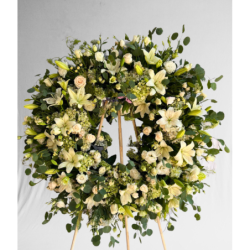 Simpathy White wreath